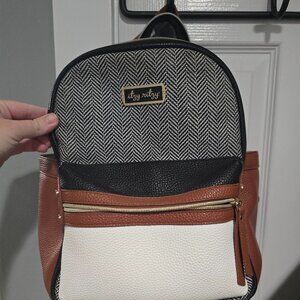 Itzy ritzy mini plus diaper bag